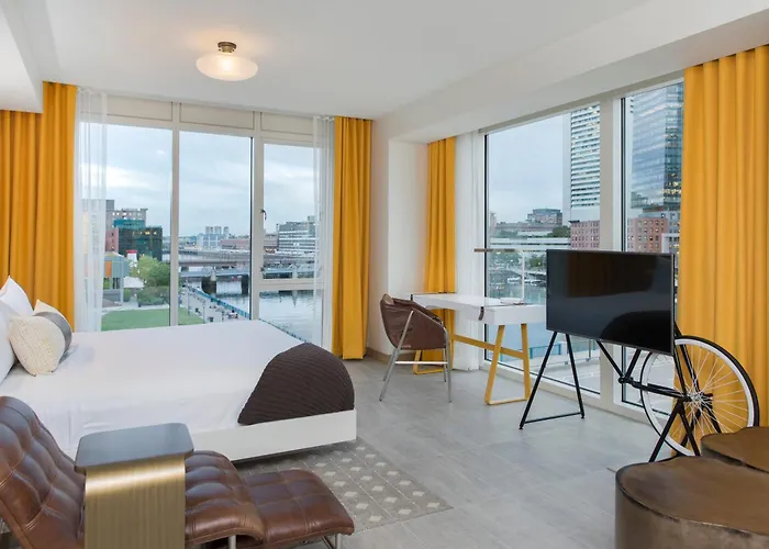 The Envoy Hotel, Autograph Collection